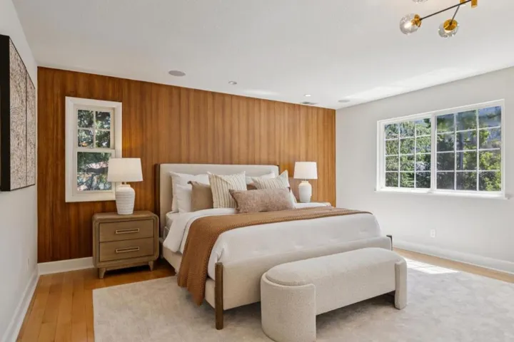20210 La Paloma Avenue, Saratoga, California 95070