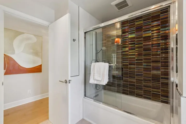 20210 La Paloma Avenue, Saratoga, California 95070