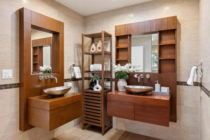 20210 La Paloma Avenue, Saratoga, California 95070