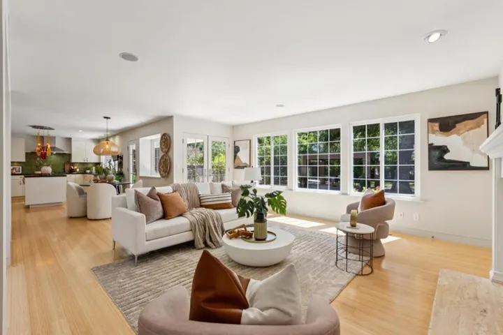 20210 La Paloma Avenue, Saratoga, California 95070