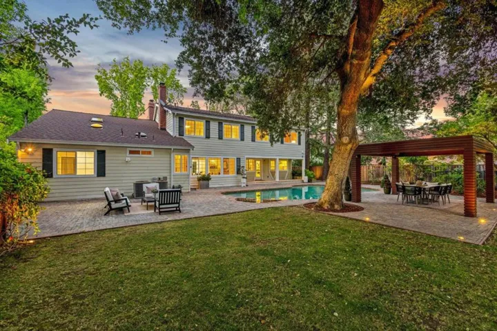 20210 La Paloma Avenue, Saratoga, California 95070