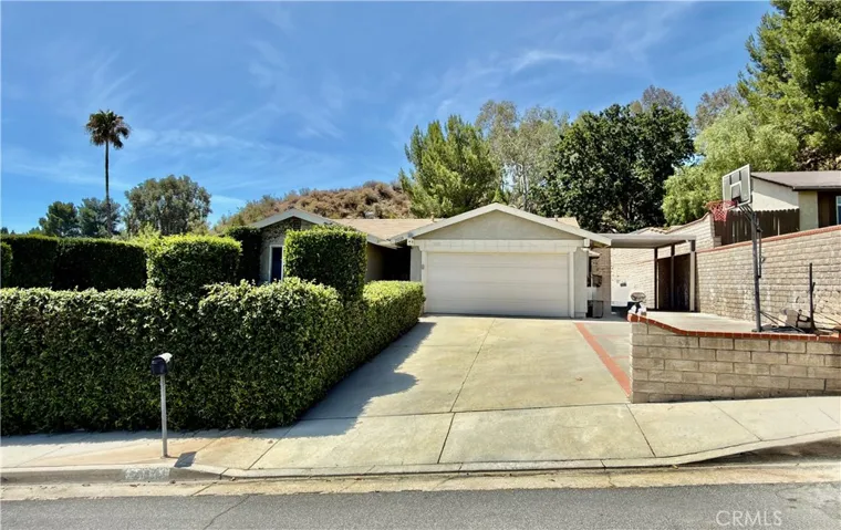 23228 Redbud Ridge, Valencia, California 91354
