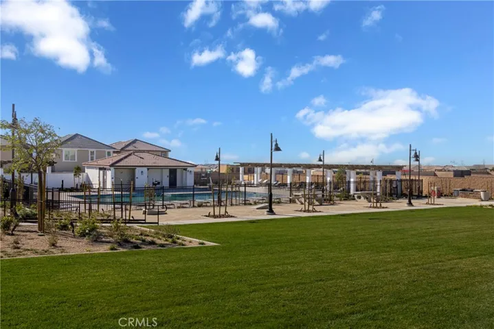 4933 Bracken Way, Fontana, California 92336