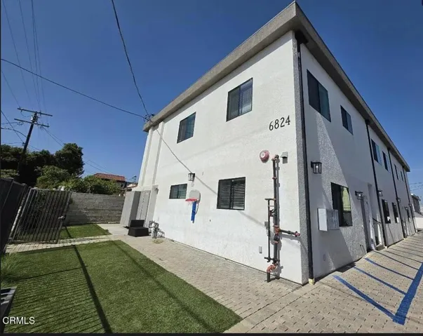 Ben Ave Front