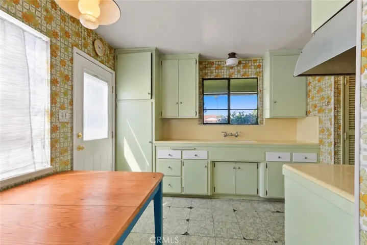 14751 San Esteban, La Mirada, California 90638