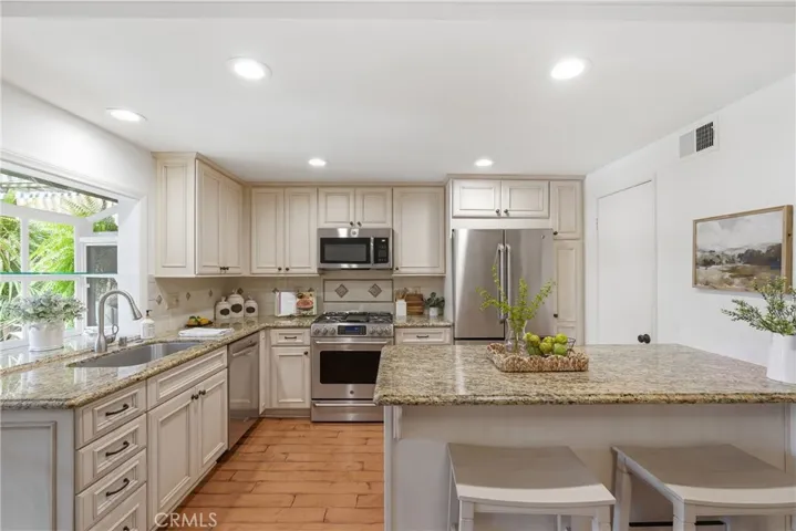 2181 Mount Shasta, San Pedro, California 90732