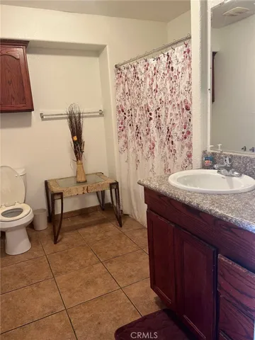 460 Oswell St, Bakersfield, California 93307