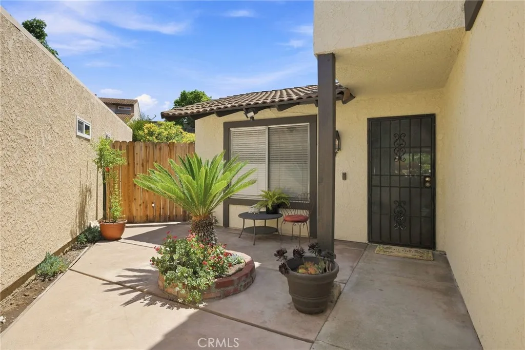 31092 Calle Santa Rosalia