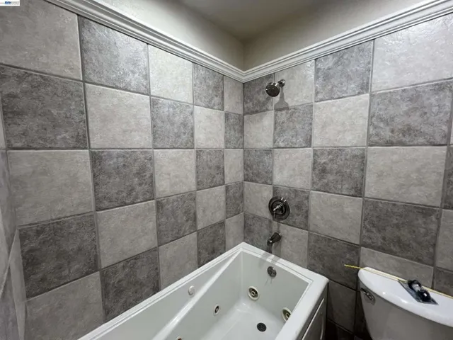 4176 San Pablo Dam Rd B, El Sobrante, California 94803