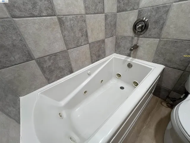 4176 San Pablo Dam Rd B, El Sobrante, California 94803