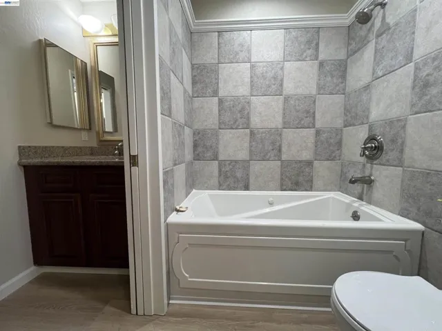 4176 San Pablo Dam Rd B, El Sobrante, California 94803