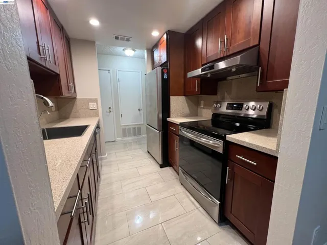 4176 San Pablo Dam Rd B, El Sobrante, California 94803