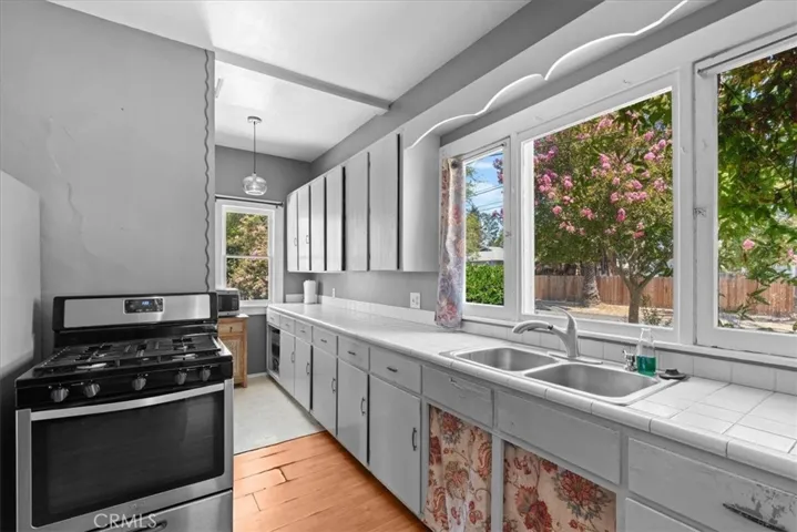4303 Mission Inn Avenue, Riverside, California 92501