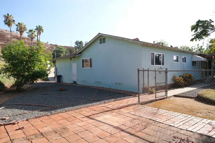1101 Cresthill Pl, El Cajon, California 92021