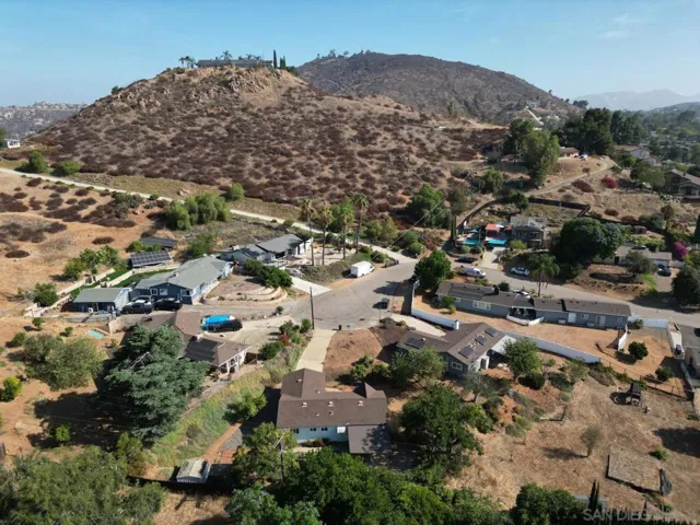 1101 Cresthill Pl, El Cajon, California 92021