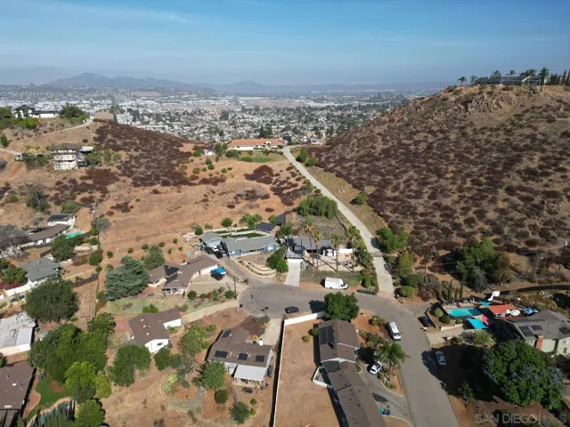 1101 Cresthill Pl, El Cajon, California 92021