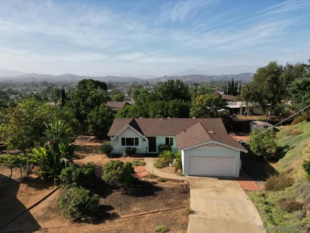 1101 Cresthill Pl, El Cajon, California 92021