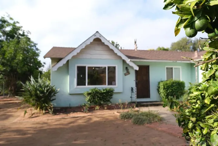 1101 Cresthill Pl, El Cajon, California 92021