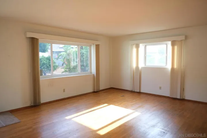 1101 Cresthill Pl, El Cajon, California 92021