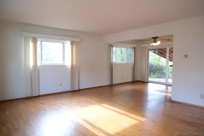 1101 Cresthill Pl, El Cajon, California 92021