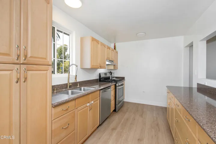 12_Kitchen
