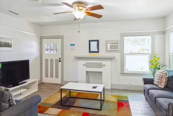 1747 1749 Fern, San Diego, California 92102