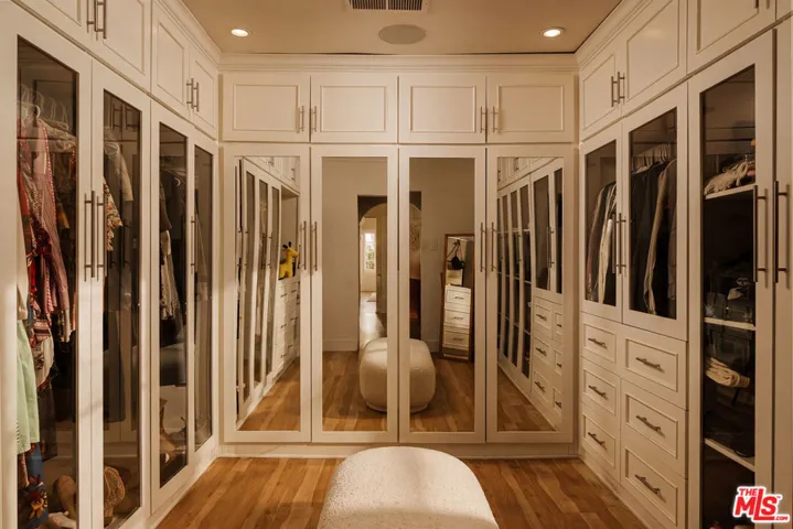 3001 Passmore Drive, Los Angeles, California 90068