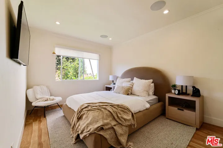 3001 Passmore Drive, Los Angeles, California 90068