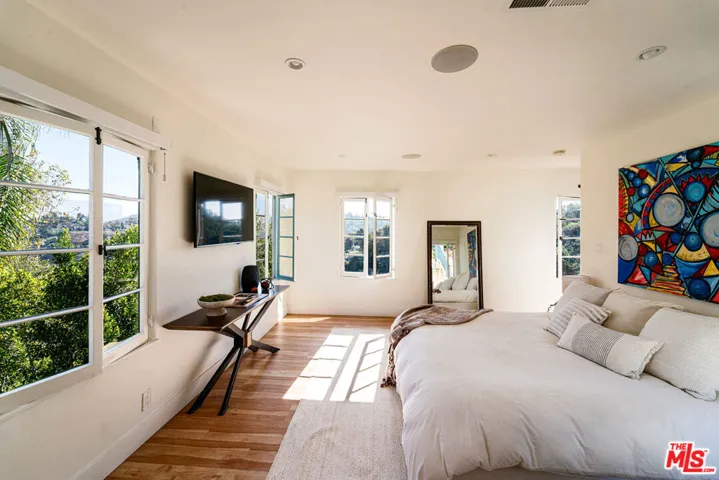 3001 Passmore Drive, Los Angeles, California 90068