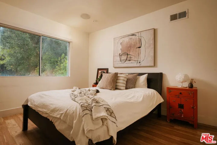 3001 Passmore Drive, Los Angeles, California 90068