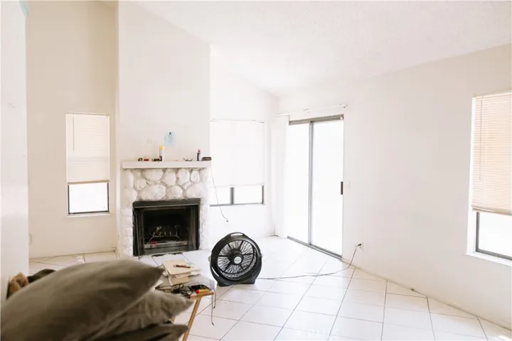 16196 Tokay, Victorville, California 92395