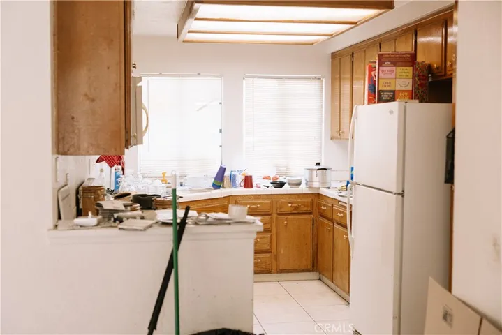 16196 Tokay, Victorville, California 92395