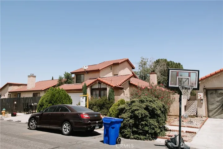 16196 Tokay, Victorville, California 92395