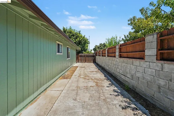 4241 Salgado Ave, Oakley, California 94561