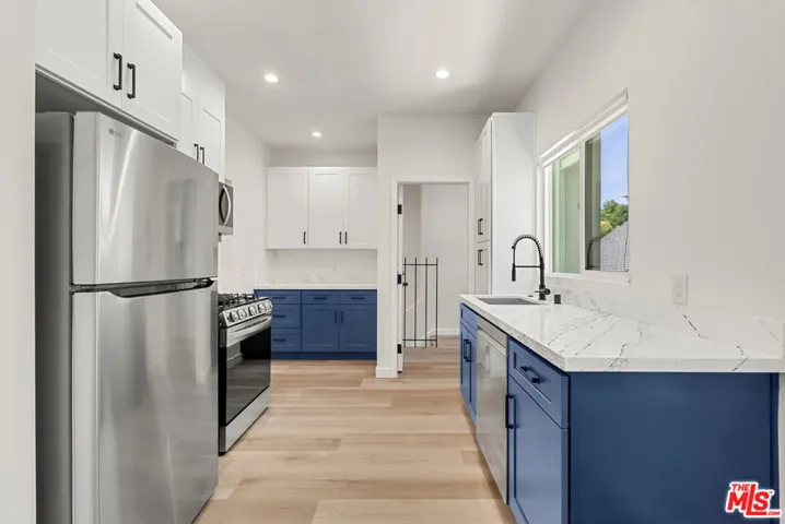 1305 Lucile Avenue 3, Los Angeles, California 90026