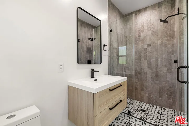 1305 Lucile Avenue 3, Los Angeles, California 90026