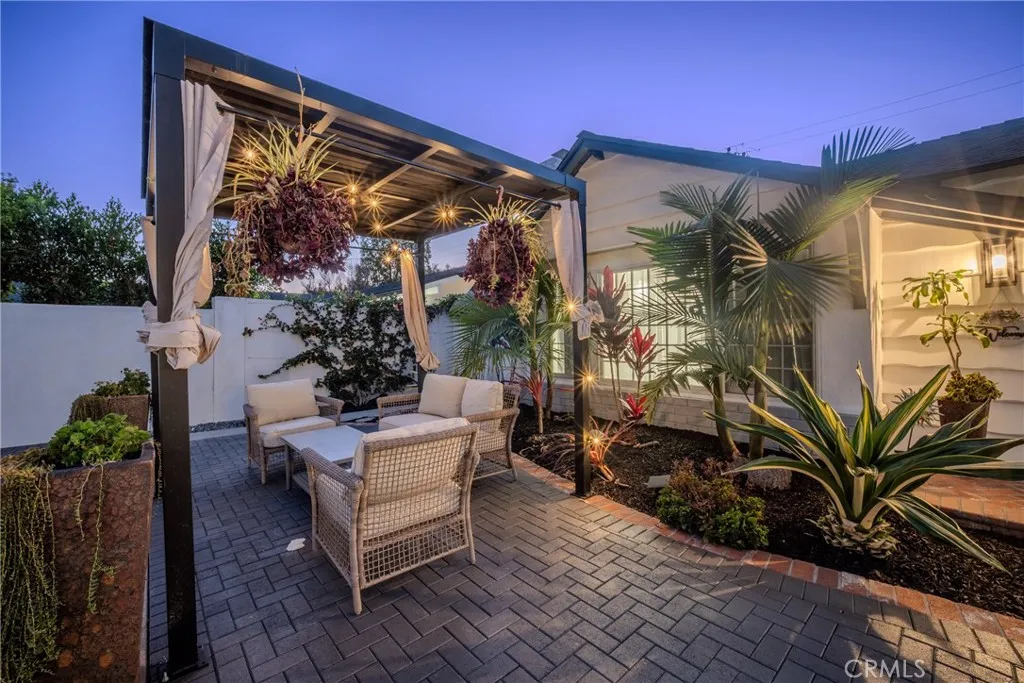 Pergola at Front