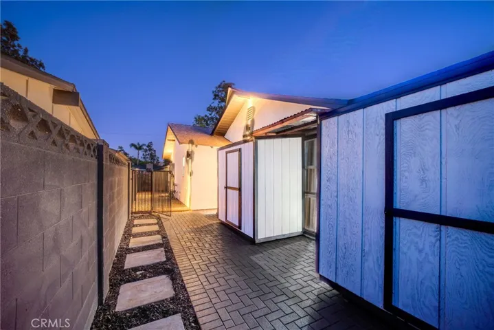 East Side of House - Dog Run