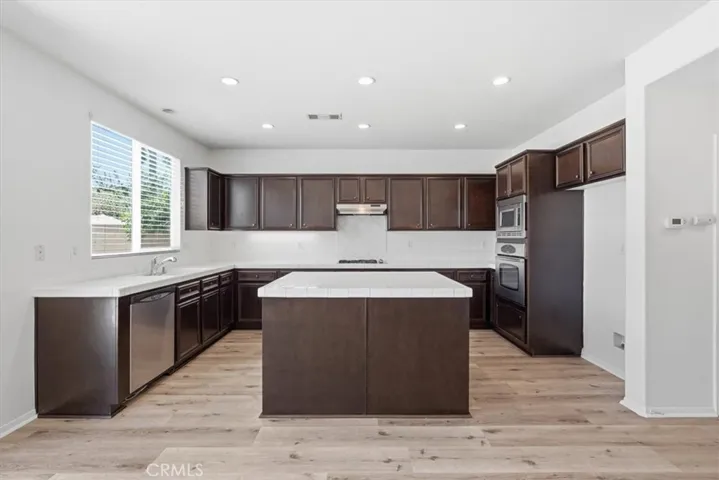 13118 Jardene Street, Corona, California 92880