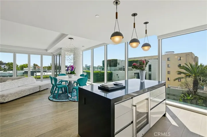9000 W 3rd St 409, Los Angeles, California 90048