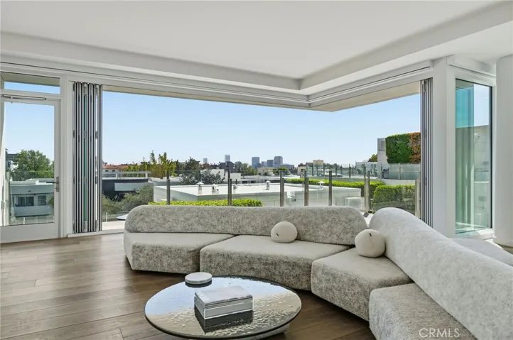 9000 W 3rd St 409, Los Angeles, California 90048