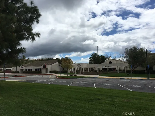 6071 Rustling Oaks Drive, Agoura Hills, California 91301