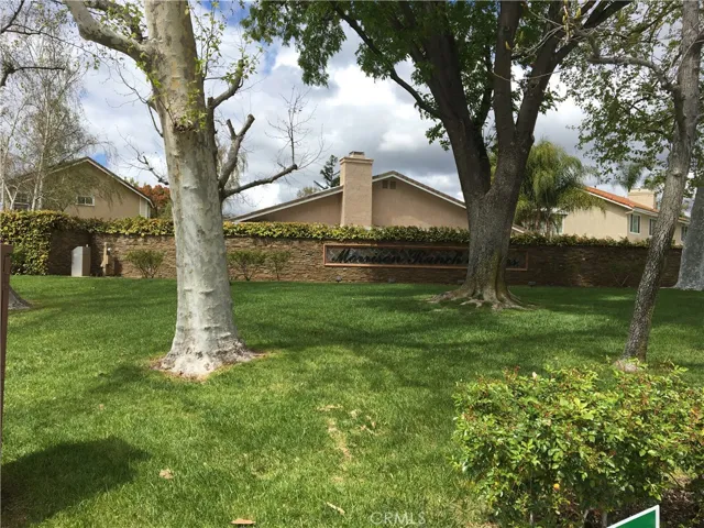 6071 Rustling Oaks Drive, Agoura Hills, California 91301