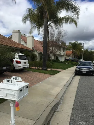 6071 Rustling Oaks Drive, Agoura Hills, California 91301