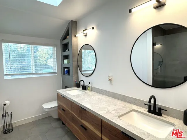 17813 Raymer Street, Los Angeles, California 91325