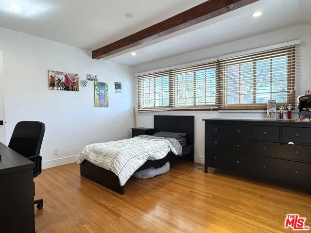 17813 Raymer Street, Los Angeles, California 91325