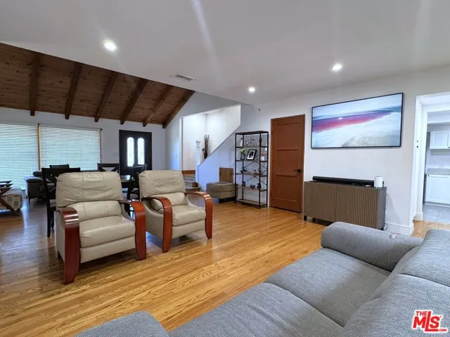 17813 Raymer Street, Los Angeles, California 91325