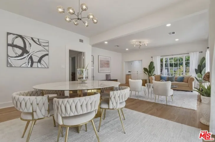 653 N West Knoll Drive, West Hollywood, California 90069