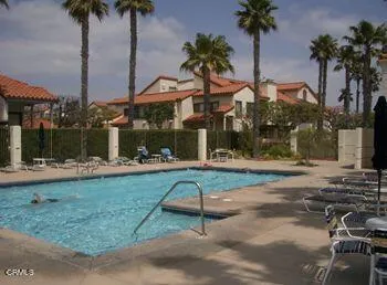 Lap pool2