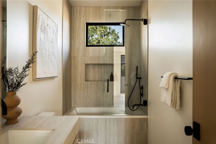 4140 Kraft Avenue, Studio City, California 91604